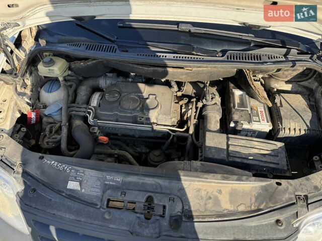 Белый Фольксваген Кадди, объемом двигателя 1.9 л и пробегом 397 тыс. км за 6800 $, фото 14 на Automoto.ua