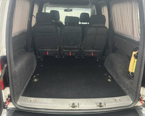 Белый Фольксваген Кадди, объемом двигателя 1.9 л и пробегом 359 тыс. км за 7300 $, фото 17 на Automoto.ua