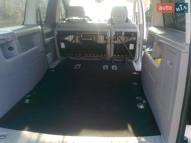 Белый Фольксваген Кадди, объемом двигателя 1.97 л и пробегом 252 тыс. км за 8300 $, фото 14 на Automoto.ua