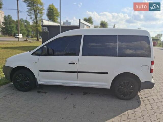 Белый Фольксваген Кадди, объемом двигателя 1.97 л и пробегом 280 тыс. км за 5100 $, фото 2 на Automoto.ua