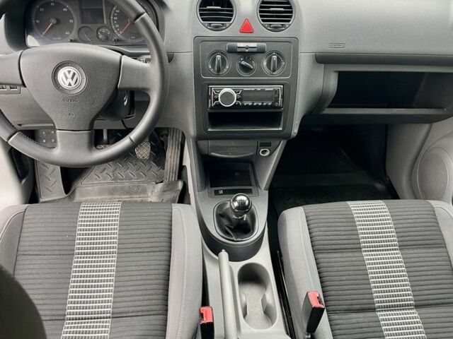 Фольксваген Кадди 2008 в Кривом Роге на Automoto.ua Белый Фольксваген Кадди, объемом двигателя 1.9 л и пробегом 220 тыс. км за 7200 $, фото 22 на Automoto.ua