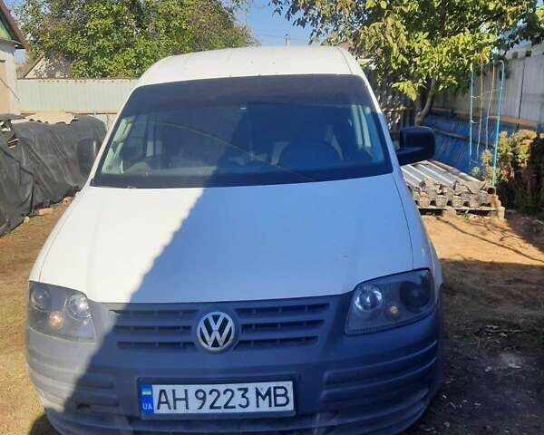 Белый Фольксваген Кадди, объемом двигателя 1.9 л и пробегом 300 тыс. км за 4200 $, фото 3 на Automoto.ua
