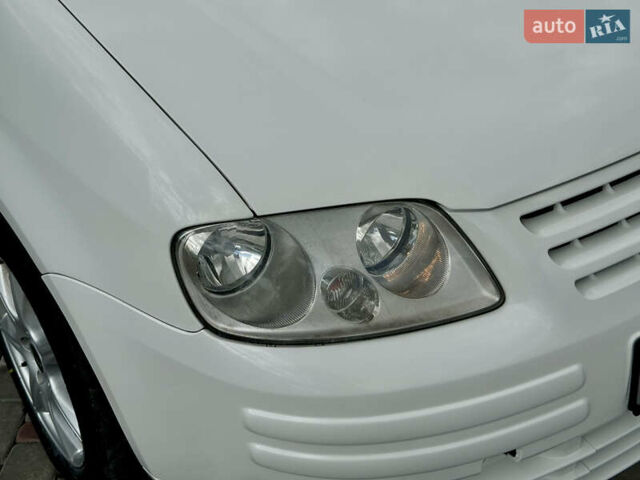 Белый Фольксваген Кадди, объемом двигателя 2 л и пробегом 309 тыс. км за 7999 $, фото 10 на Automoto.ua