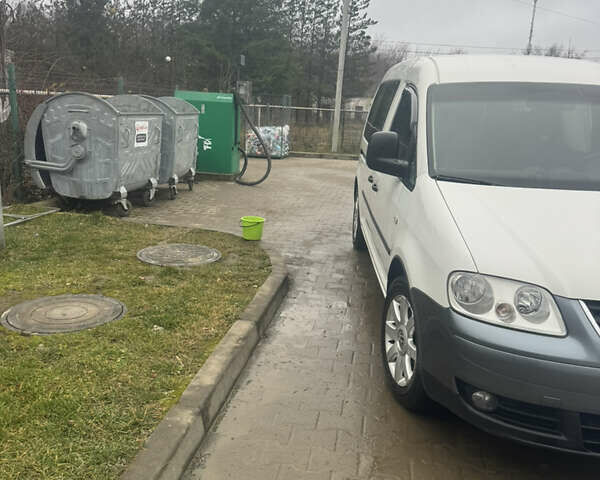Белый Фольксваген Кадди, объемом двигателя 1.9 л и пробегом 359 тыс. км за 7300 $, фото 1 на Automoto.ua