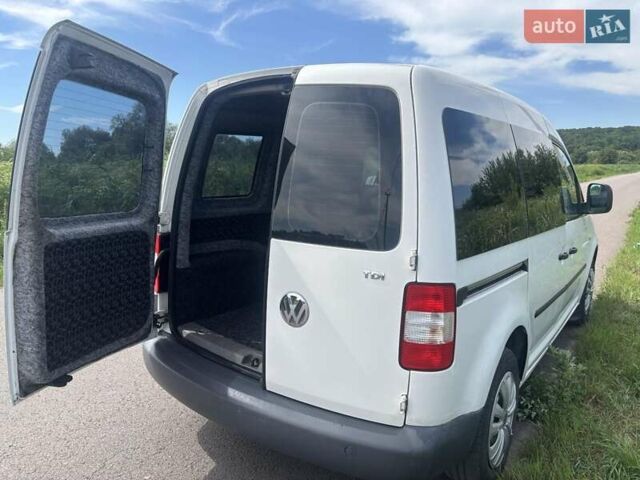 Белый Фольксваген Кадди, объемом двигателя 1.9 л и пробегом 254 тыс. км за 7800 $, фото 11 на Automoto.ua
