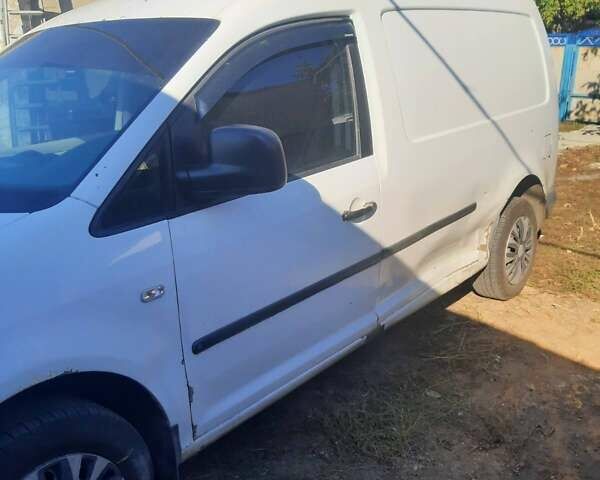 Белый Фольксваген Кадди, объемом двигателя 1.9 л и пробегом 300 тыс. км за 4200 $, фото 2 на Automoto.ua