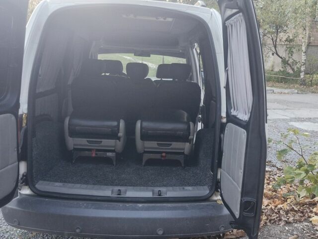 Білий Фольксваген Кадді, об'ємом двигуна 1.9 л та пробігом 326 тис. км за 7600 $, фото 3 на Automoto.ua