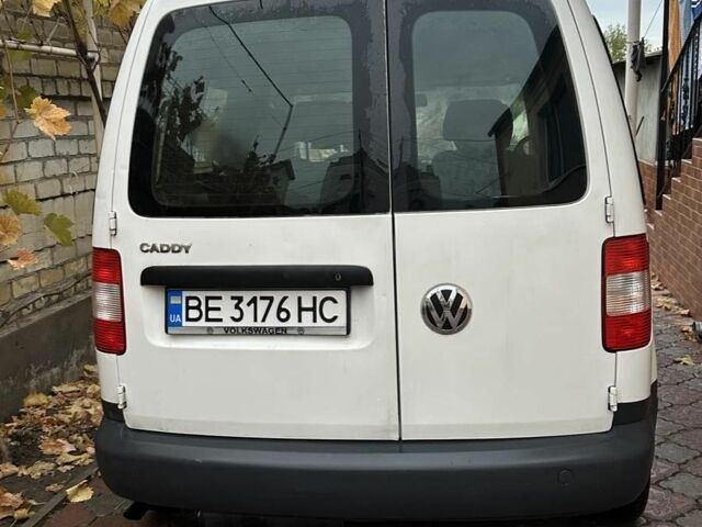 Белый Фольксваген Кадди, объемом двигателя 2 л и пробегом 283 тыс. км за 5300 $, фото 2 на Automoto.ua