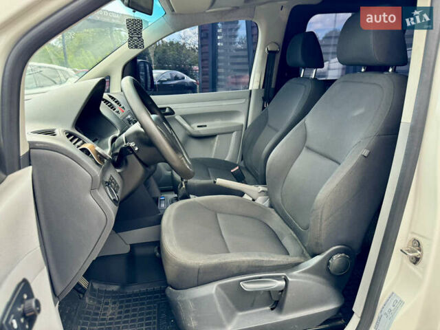 Белый Фольксваген Кадди, объемом двигателя 2 л и пробегом 309 тыс. км за 7999 $, фото 19 на Automoto.ua