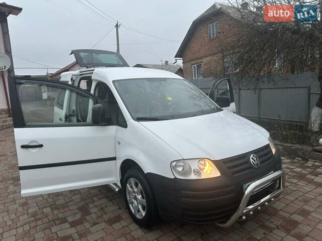 Белый Фольксваген Кадди, объемом двигателя 1.39 л и пробегом 220 тыс. км за 4850 $, фото 16 на Automoto.ua
