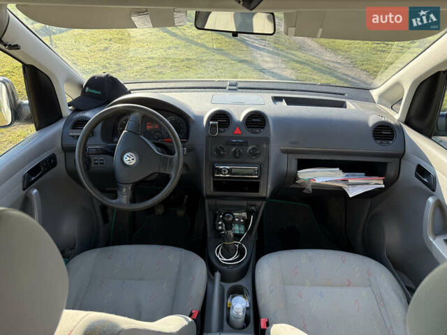 Белый Фольксваген Кадди, объемом двигателя 1.9 л и пробегом 397 тыс. км за 6800 $, фото 13 на Automoto.ua