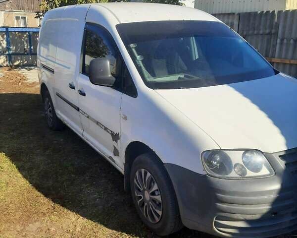 Белый Фольксваген Кадди, объемом двигателя 1.9 л и пробегом 300 тыс. км за 4200 $, фото 1 на Automoto.ua