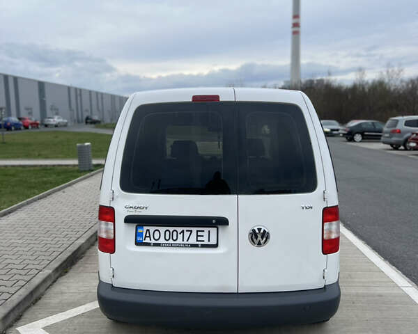 Білий Фольксваген Кадді, об'ємом двигуна 1.9 л та пробігом 235 тис. км за 6600 $, фото 12 на Automoto.ua