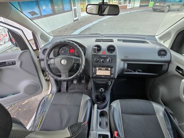 Білий Фольксваген Кадді, об'ємом двигуна 2 л та пробігом 381 тис. км за 5700 $, фото 12 на Automoto.ua