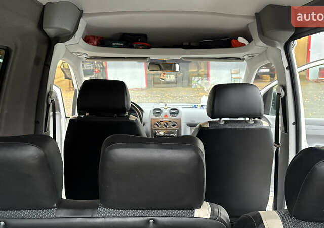 Белый Фольксваген Кадди, объемом двигателя 1.9 л и пробегом 288 тыс. км за 7300 $, фото 40 на Automoto.ua