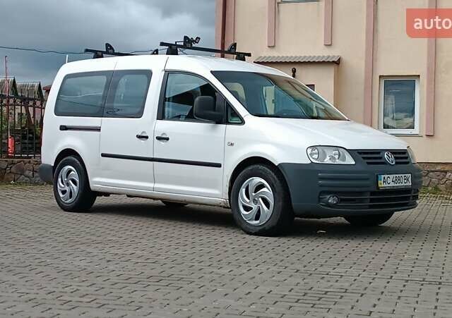 Фольксваген Кадди 2008 в Сарнах на Automoto.ua Белый Фольксваген Кадди, объемом двигателя 2 л и пробегом 380 тыс. км за 7500 $, фото 1 на Automoto.ua