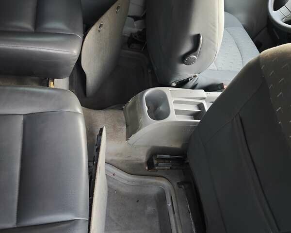 Білий Фольксваген Кадді, об'ємом двигуна 2 л та пробігом 276 тис. км за 6100 $, фото 24 на Automoto.ua