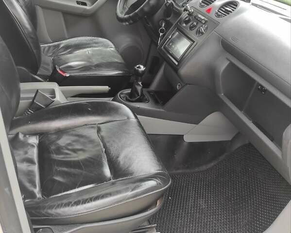 Белый Фольксваген Кадди, объемом двигателя 1.9 л и пробегом 440 тыс. км за 5900 $, фото 7 на Automoto.ua