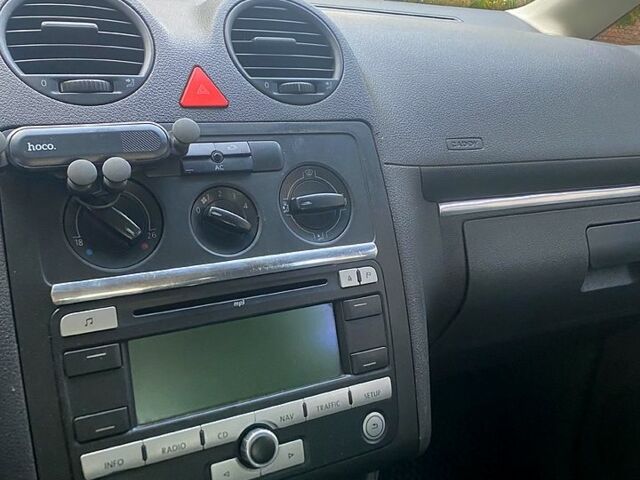 Белый Фольксваген Кадди, объемом двигателя 1.9 л и пробегом 288 тыс. км за 7600 $, фото 4 на Automoto.ua