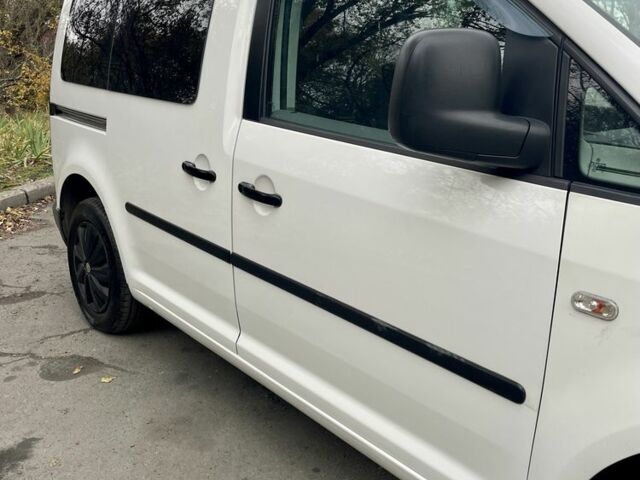 Фольксваген Кадди 2008 в Кривом Роге на Automoto.ua Белый Фольксваген Кадди, объемом двигателя 1.9 л и пробегом 220 тыс. км за 7200 $, фото 9 на Automoto.ua