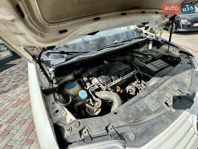 Белый Фольксваген Кадди, объемом двигателя 2 л и пробегом 309 тыс. км за 7999 $, фото 27 на Automoto.ua