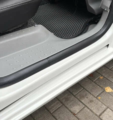 Белый Фольксваген Кадди, объемом двигателя 1.9 л и пробегом 288 тыс. км за 7300 $, фото 25 на Automoto.ua