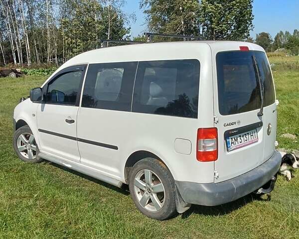 Белый Фольксваген Кадди, объемом двигателя 1.9 л и пробегом 258 тыс. км за 6400 $, фото 7 на Automoto.ua