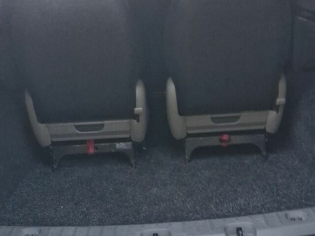 Білий Фольксваген Кадді, об'ємом двигуна 1.9 л та пробігом 326 тис. км за 7600 $, фото 2 на Automoto.ua