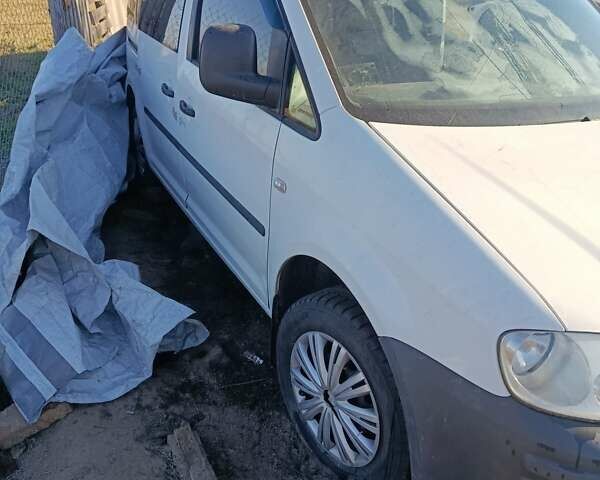 Белый Фольксваген Кадди, объемом двигателя 1.97 л и пробегом 271 тыс. км за 2700 $, фото 1 на Automoto.ua