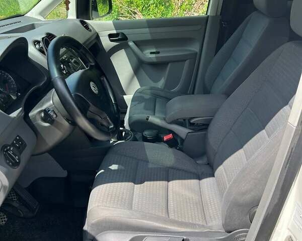 Белый Фольксваген Кадди, объемом двигателя 1.98 л и пробегом 256 тыс. км за 6600 $, фото 9 на Automoto.ua