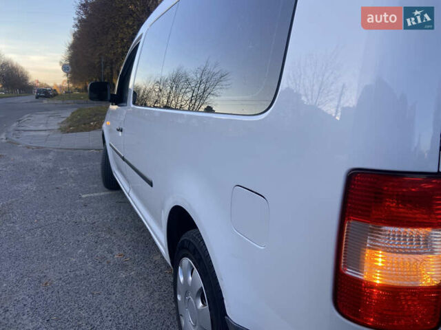 Белый Фольксваген Кадди, объемом двигателя 1.9 л и пробегом 360 тыс. км за 6300 $, фото 10 на Automoto.ua