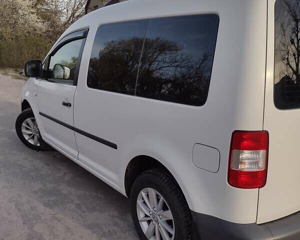 Белый Фольксваген Кадди, объемом двигателя 1.4 л и пробегом 294 тыс. км за 5400 $, фото 7 на Automoto.ua