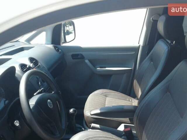 Білий Фольксваген Кадді, об'ємом двигуна 1.9 л та пробігом 285 тис. км за 8700 $, фото 12 на Automoto.ua