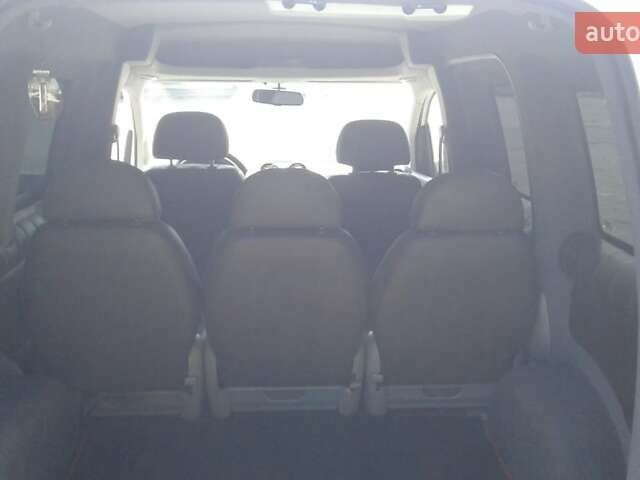 Білий Фольксваген Кадді, об'ємом двигуна 1.9 л та пробігом 285 тис. км за 8700 $, фото 17 на Automoto.ua