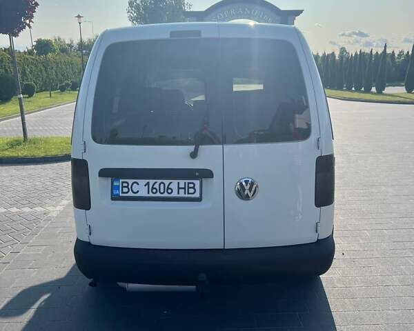 Белый Фольксваген Кадди, объемом двигателя 1.98 л и пробегом 256 тыс. км за 6600 $, фото 5 на Automoto.ua