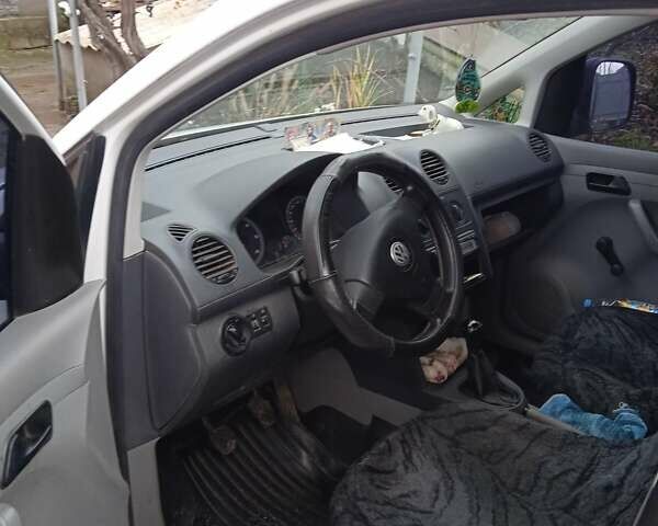 Білий Фольксваген Кадді, об'ємом двигуна 1.9 л та пробігом 195 тис. км за 7200 $, фото 11 на Automoto.ua