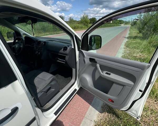 Белый Фольксваген Кадди, объемом двигателя 1.98 л и пробегом 256 тыс. км за 6600 $, фото 20 на Automoto.ua