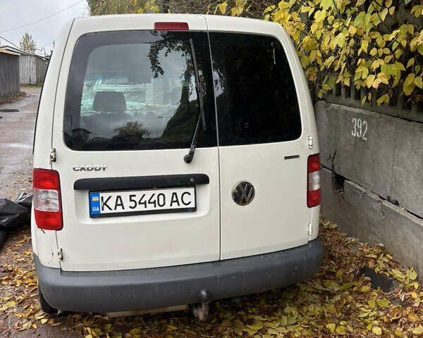 Белый Фольксваген Кадди, объемом двигателя 1.98 л и пробегом 280 тыс. км за 3300 $, фото 1 на Automoto.ua
