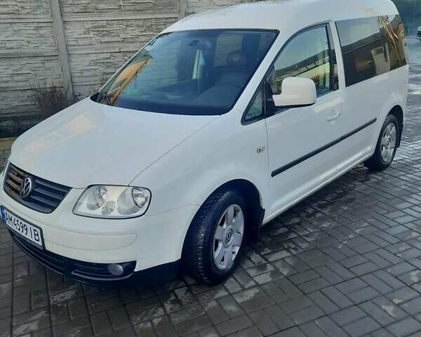 Белый Фольксваген Кадди, объемом двигателя 1.9 л и пробегом 285 тыс. км за 7900 $, фото 3 на Automoto.ua
