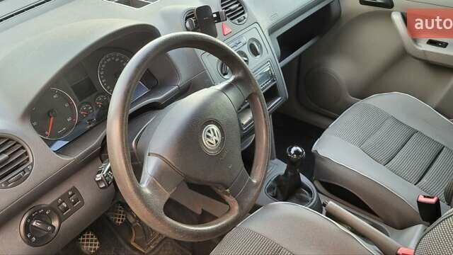 Білий Фольксваген Кадді, об'ємом двигуна 1.9 л та пробігом 205 тис. км за 6521 $, фото 39 на Automoto.ua