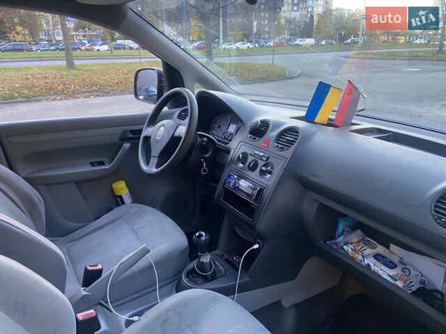 Белый Фольксваген Кадди, объемом двигателя 1.9 л и пробегом 360 тыс. км за 6300 $, фото 18 на Automoto.ua