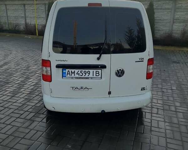 Белый Фольксваген Кадди, объемом двигателя 1.9 л и пробегом 285 тыс. км за 7900 $, фото 6 на Automoto.ua