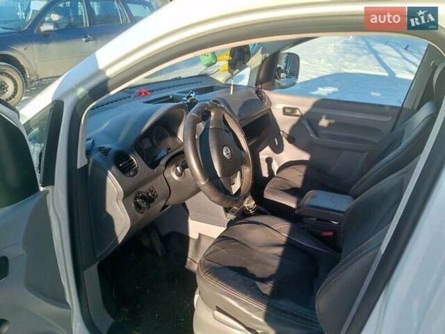 Білий Фольксваген Кадді, об'ємом двигуна 2 л та пробігом 230 тис. км за 7100 $, фото 2 на Automoto.ua