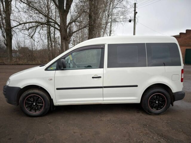 Белый Фольксваген Кадди, объемом двигателя 0 л и пробегом 240 тыс. км за 6900 $, фото 5 на Automoto.ua