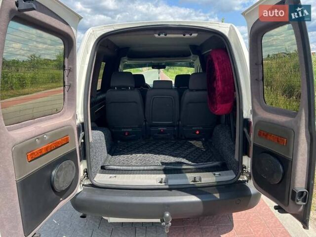 Белый Фольксваген Кадди, объемом двигателя 1.98 л и пробегом 256 тыс. км за 6600 $, фото 26 на Automoto.ua