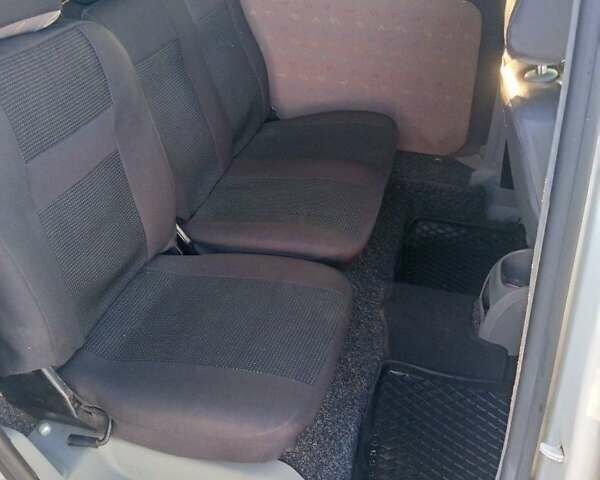 Білий Фольксваген Кадді, об'ємом двигуна 2 л та пробігом 230 тис. км за 7100 $, фото 5 на Automoto.ua