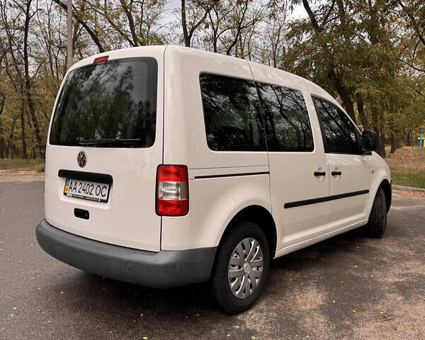 Фольксваген Кадди 2009 в Кривом Роге на Automoto.ua Белый Фольксваген Кадди, объемом двигателя 1.97 л и пробегом 240 тыс. км за 7500 $, фото 3 на Automoto.ua