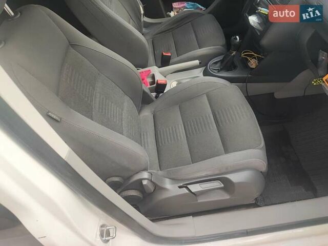 Белый Фольксваген Кадди, объемом двигателя 1.9 л и пробегом 273 тыс. км за 6500 $, фото 4 на Automoto.ua