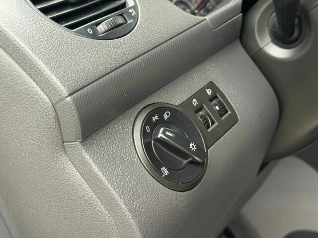 Белый Фольксваген Кадди, объемом двигателя 0 л и пробегом 240 тыс. км за 6900 $, фото 17 на Automoto.ua