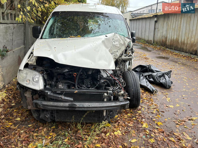 Белый Фольксваген Кадди, объемом двигателя 1.98 л и пробегом 280 тыс. км за 3300 $, фото 7 на Automoto.ua